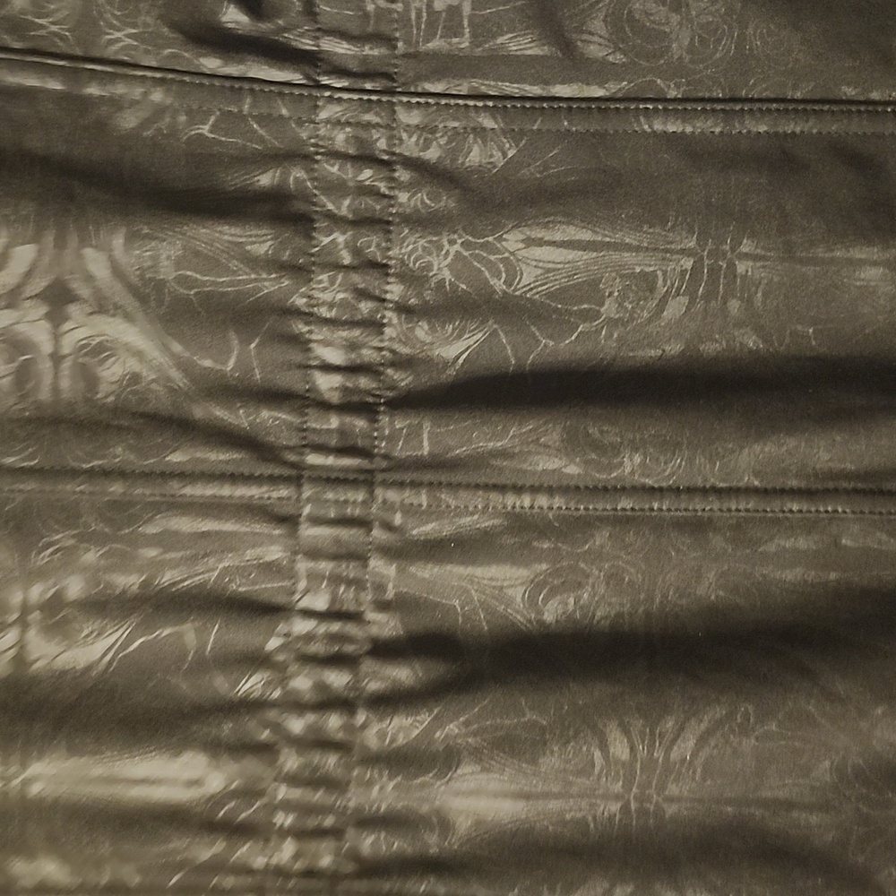 Lululemon Apres Yoga Allover Logo Sports Lined Hooded Jacket Rain Coat - Picture 11 of 11